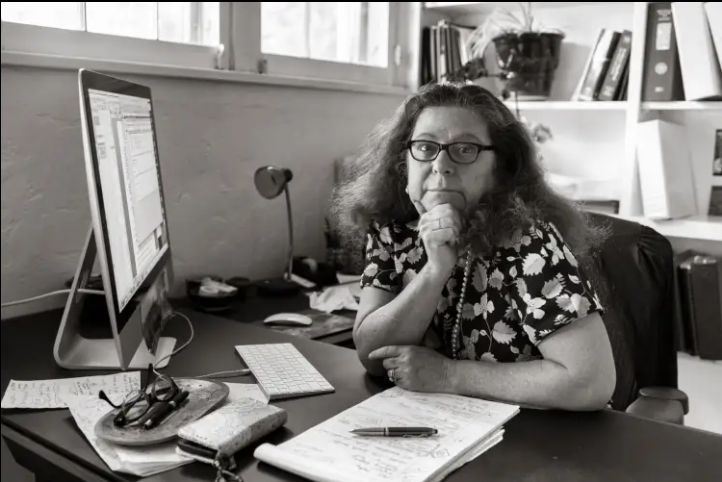 Mariel Nanasi at the offices of New Energy Economy.